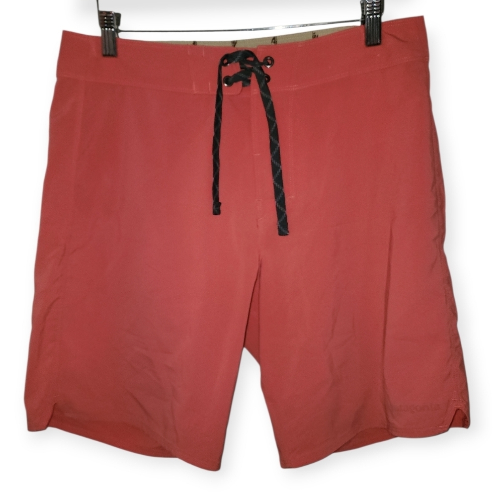 Patagonia Hybrid Performance Shorts In Salmon Men's Size 30